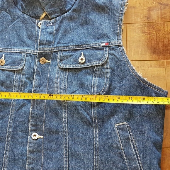 TOMMY HILFIGER JEANS Faux Fur Lined Denim Vest '03 - Picture 8 of 8